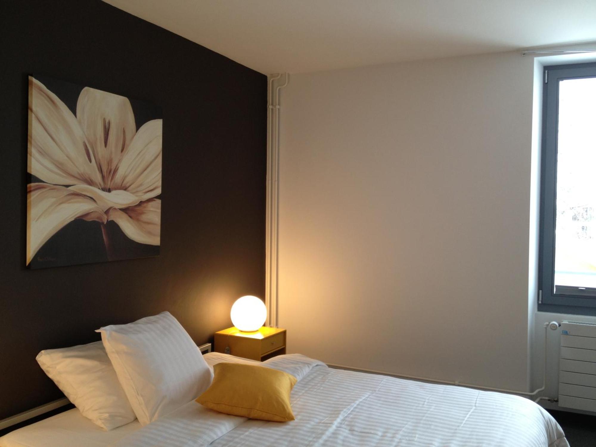 Au Boeuf Rouge Hotel Crassier Ngoại thất bức ảnh